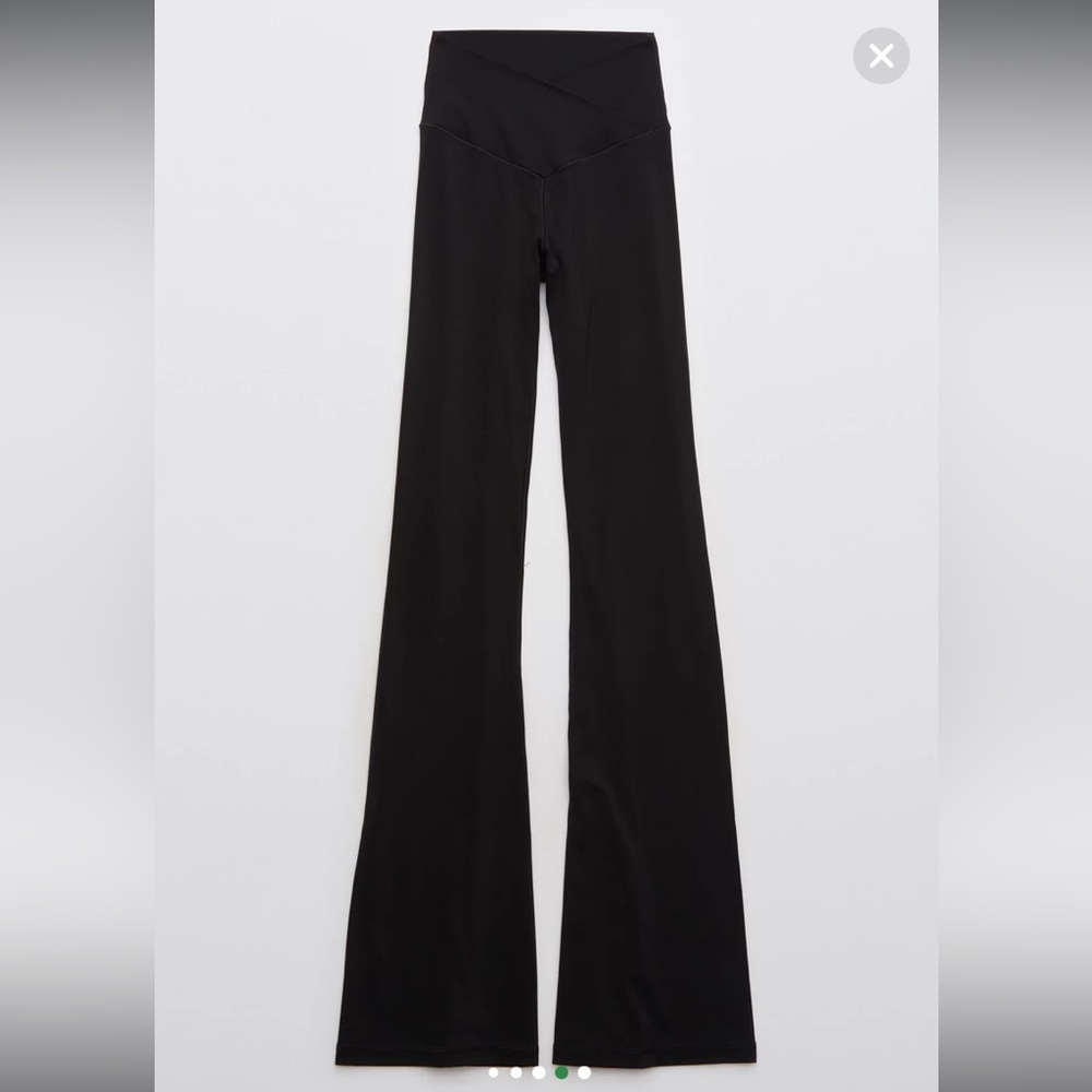 Aerie Black Crossover Flare Leggings - Picture 3 of 7
